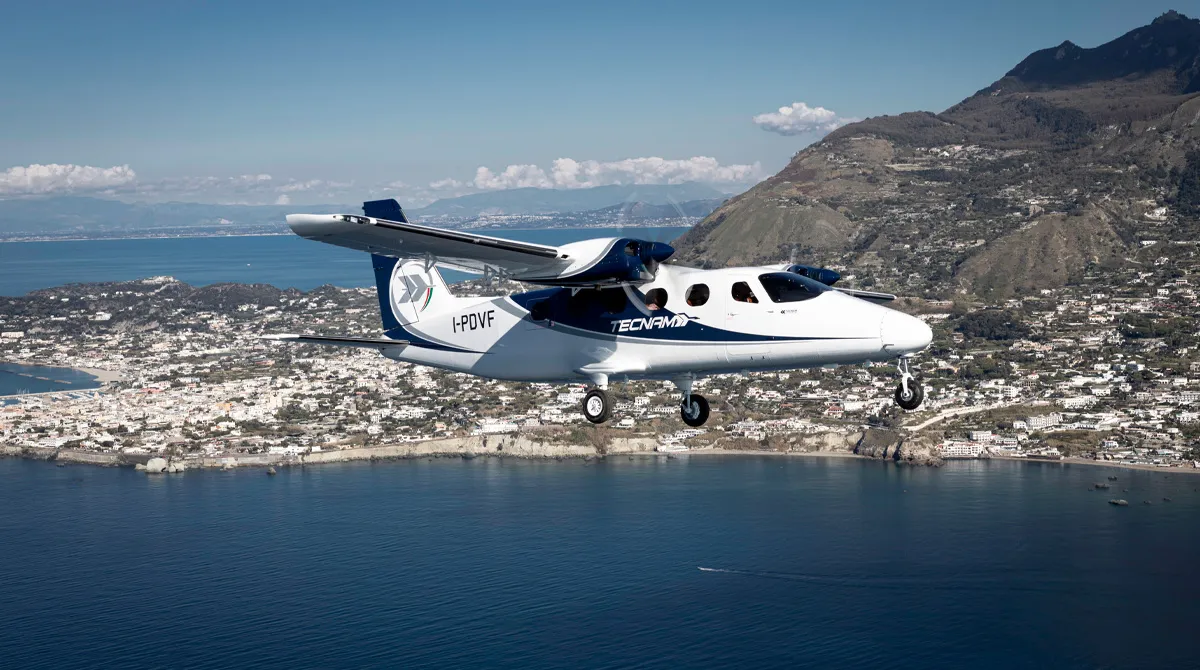 Tecnam P2012 Traveller commuter aircraft - view 5