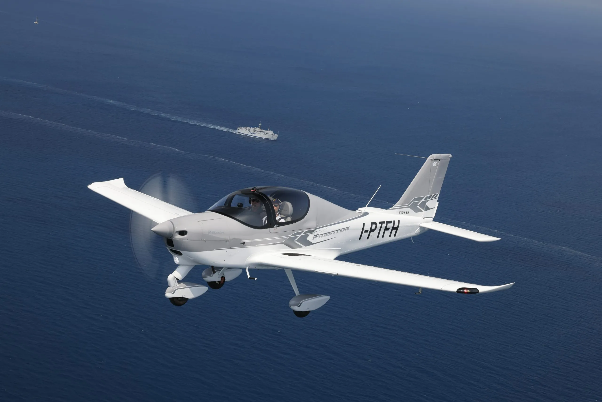 Tecnam P-Mentor training aircraft - view 4